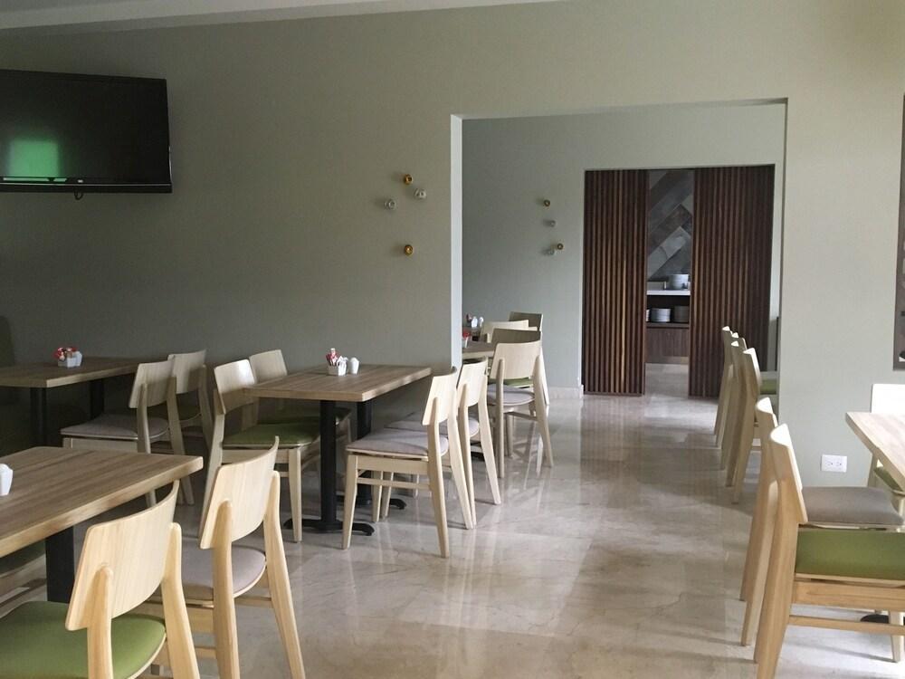 Wyndham Garden Monterrey Valle Real Kültér fotó