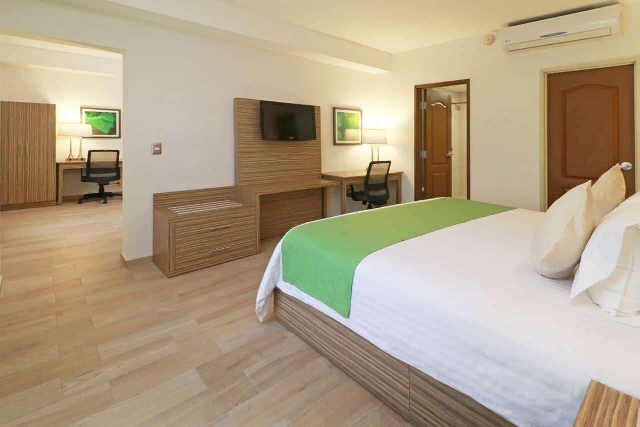 Wyndham Garden Monterrey Valle Real Kültér fotó