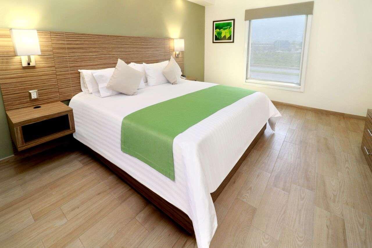 Wyndham Garden Monterrey Valle Real Kültér fotó