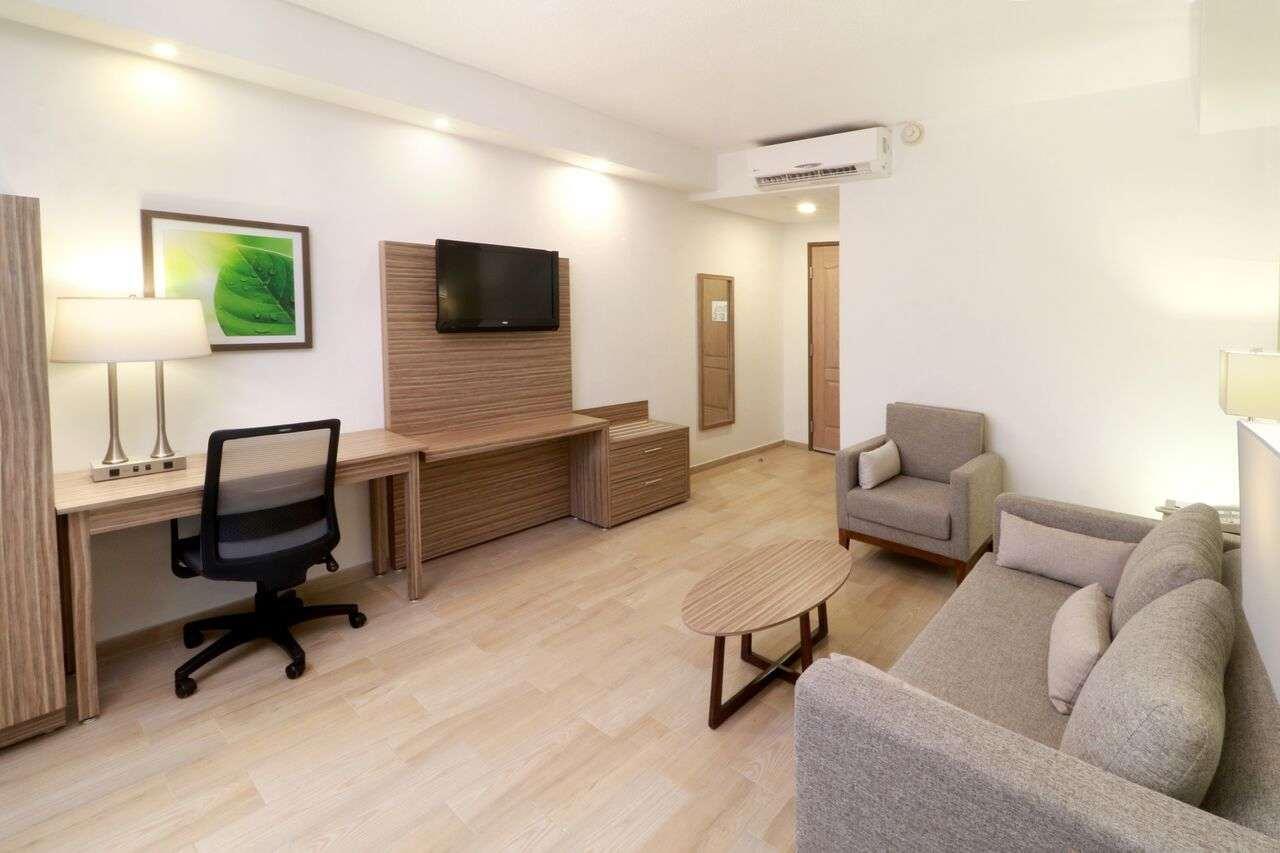 Wyndham Garden Monterrey Valle Real Kültér fotó