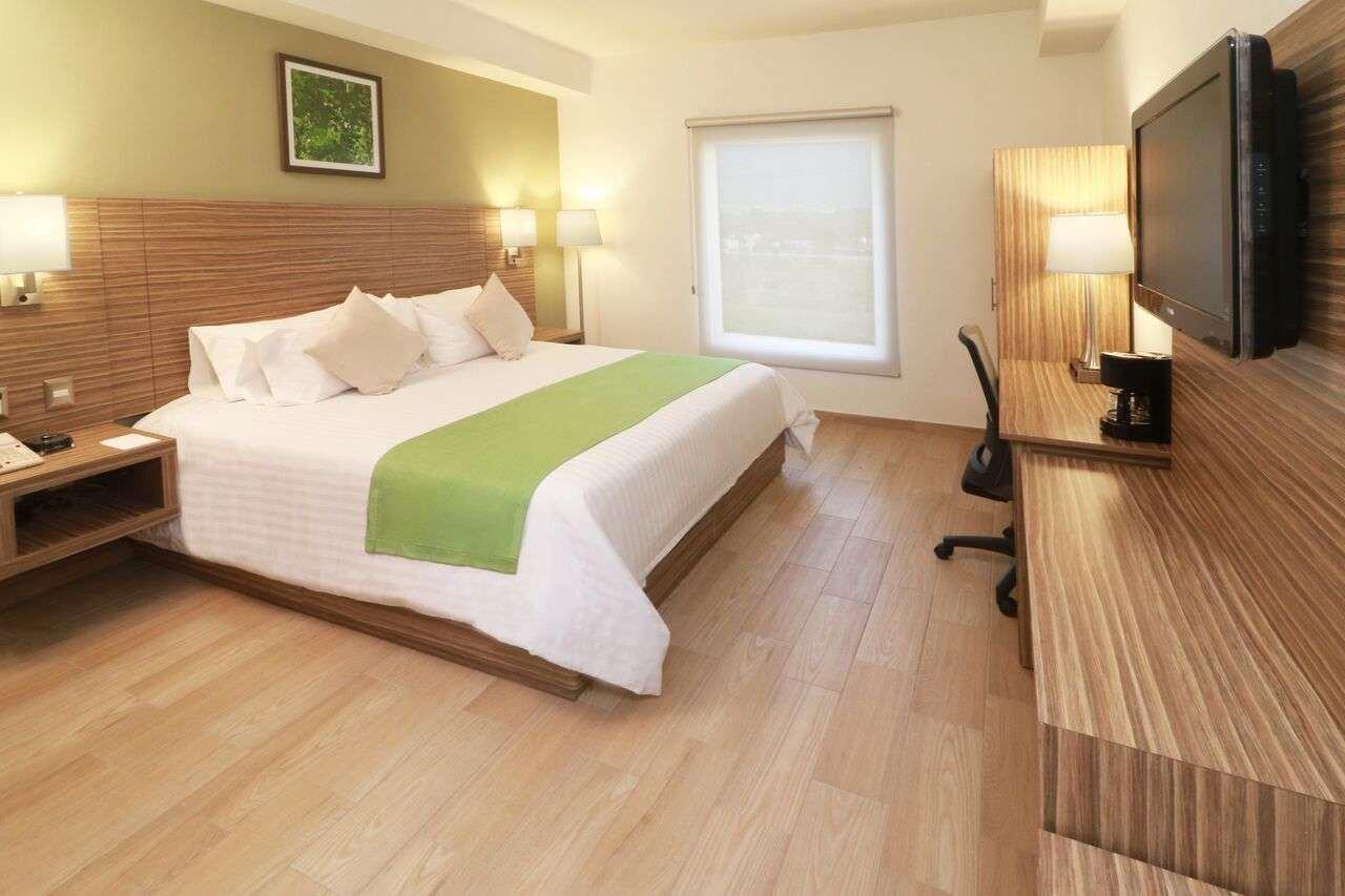 Wyndham Garden Monterrey Valle Real Kültér fotó