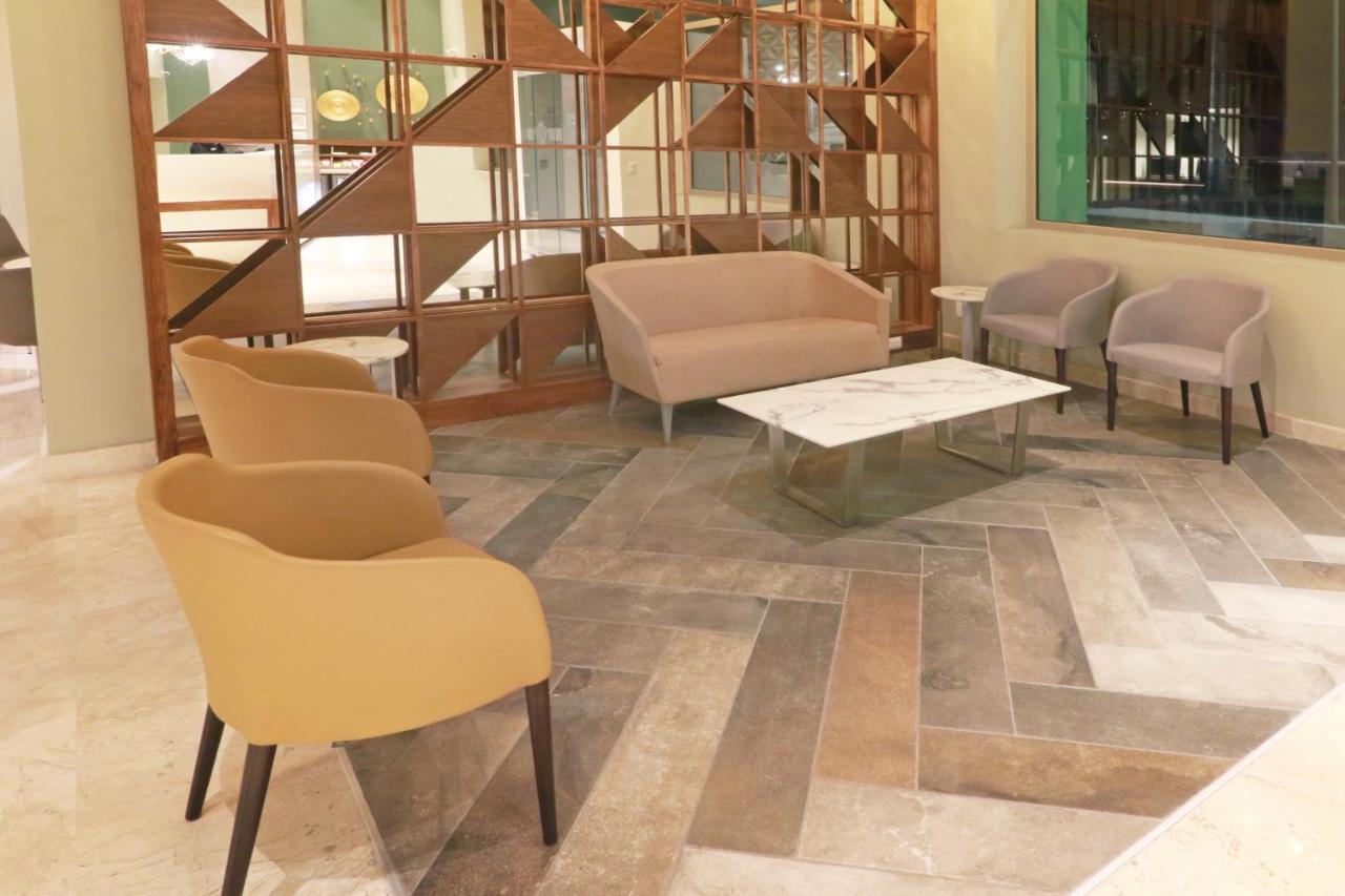 Wyndham Garden Monterrey Valle Real Kültér fotó