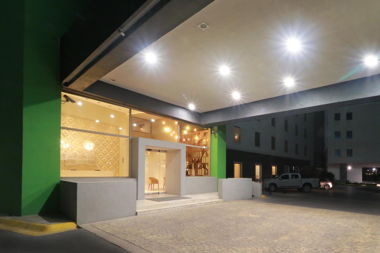 Wyndham Garden Monterrey Valle Real Kültér fotó